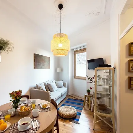 Apartment Cozy Janelas Verdes